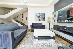 Fleeq Apartments